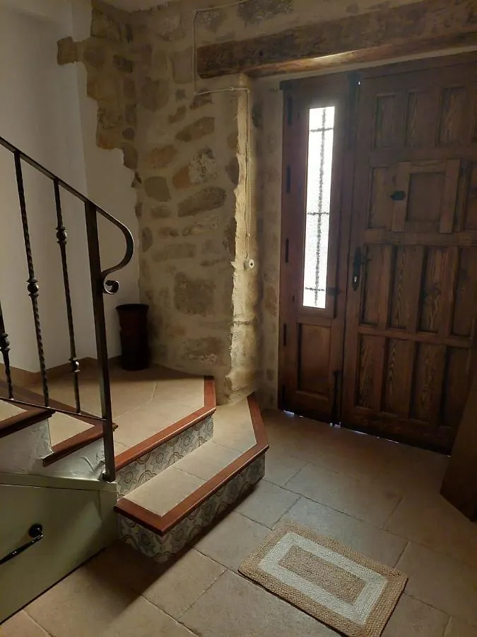 Apartamentos Turisticos El Aove Baeza