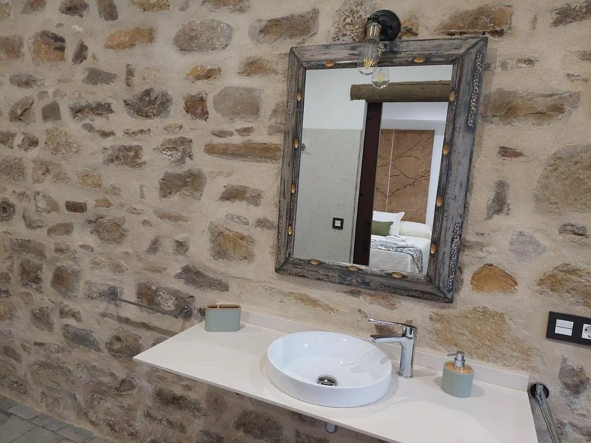 Apartamentos Turisticos El Aove Baeza